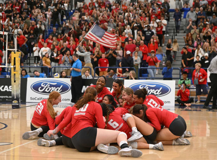 Mater Dei 3, Mira Costa 0 2023 girls vball SS D1 championship by Heston Quan 11-04-2023110420234 (4)
